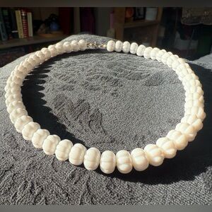 Vintage white beaded necklace